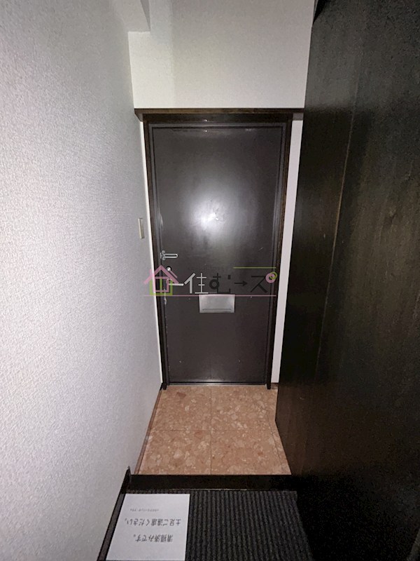 ミールズ新大阪 玄関