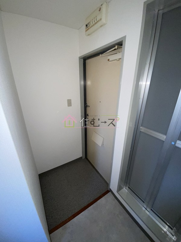 ローレルハイツ中野 玄関