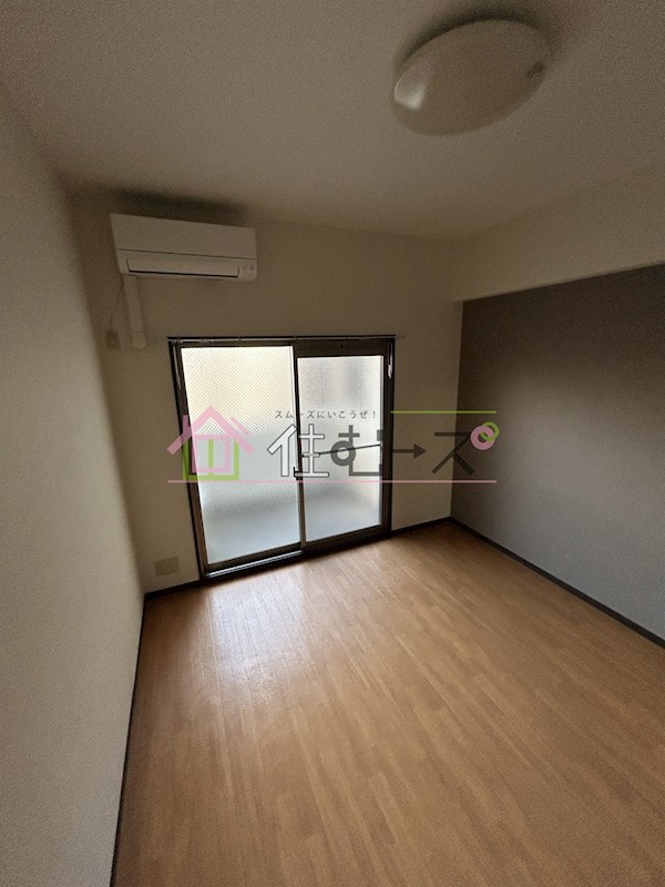 factory-N ベッドルーム