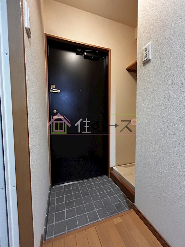 キオズ梅田ウエスト 玄関