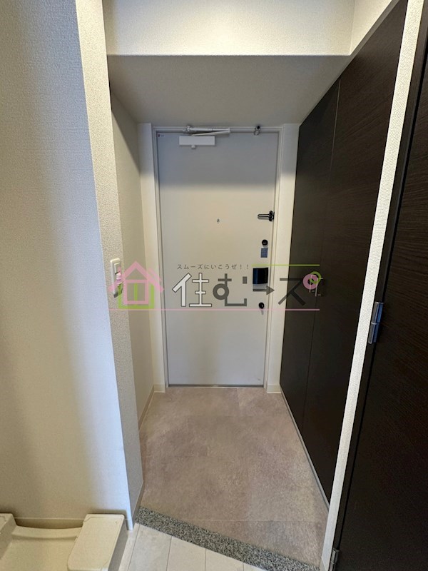 エステムコート大阪WESTⅡ 玄関