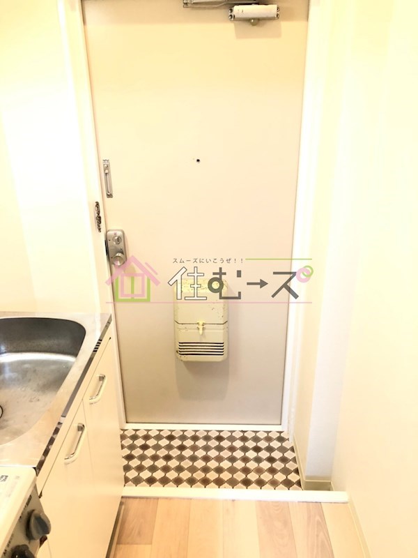 メゾンリファイン 玄関