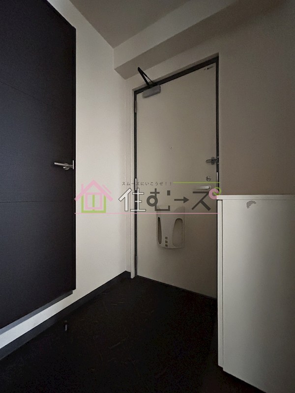 セレブコート京橋 玄関