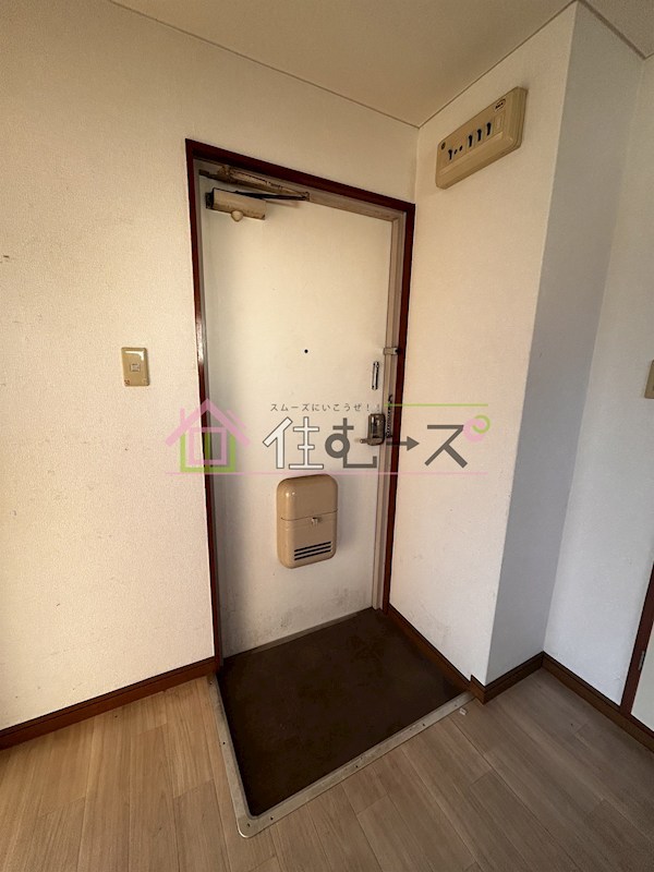 メビウス京橋南レジデンス 玄関