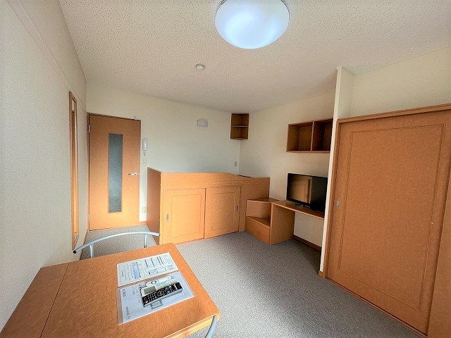 レオパレスプロスペラーＫＯＫＡＤＯ リビング