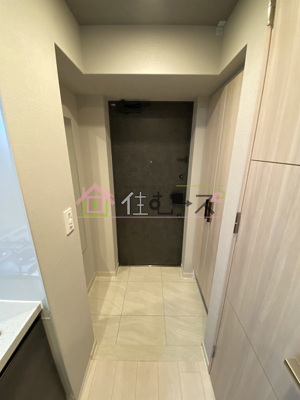 ファーストフィオーレ難波クレシア 玄関