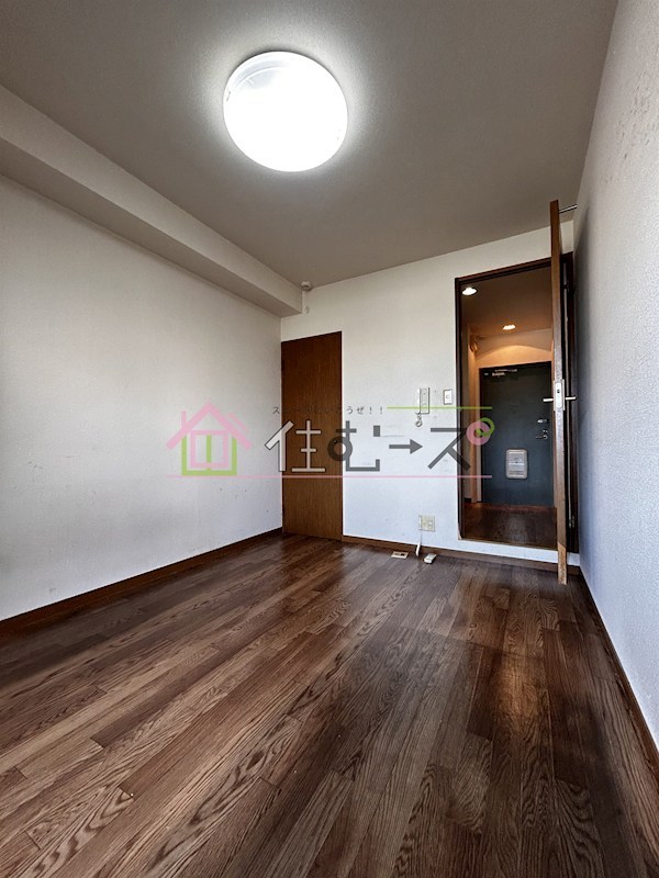 ロイヤルレスト芦原 リビング