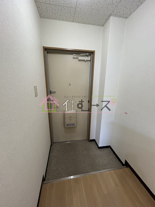 レジデンス山下 玄関