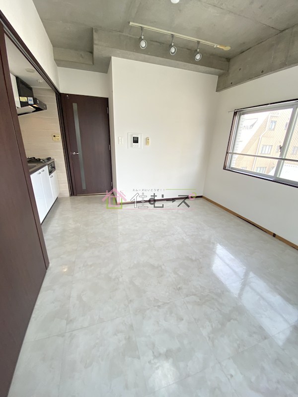 アクエルド新町 リビング