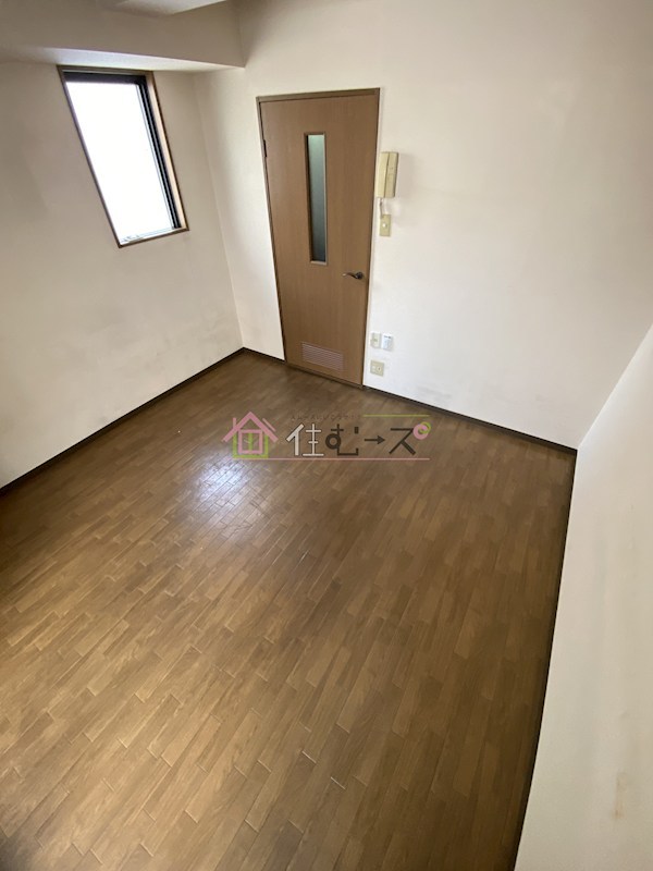 新町エビス リビング