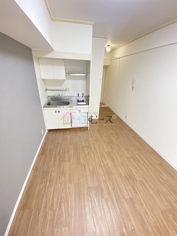 ジョイフル西船場 リビング