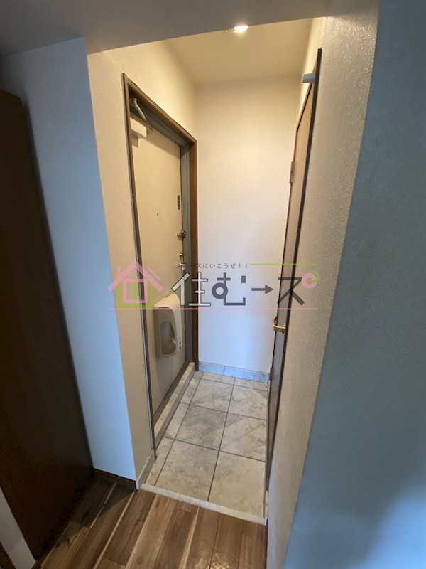 オーキッドコート西大橋 玄関