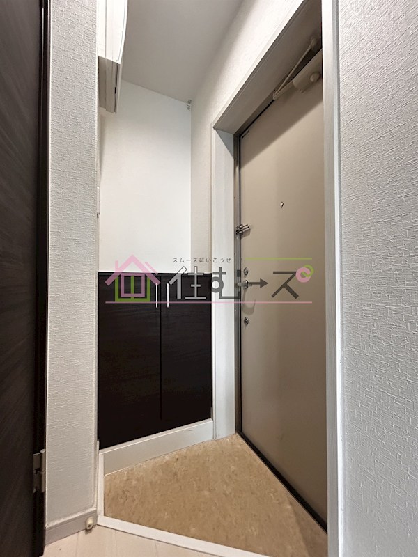 アドラブール 玄関