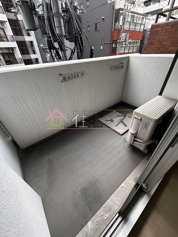 ラシュレエグゼ難波南 ベランダ