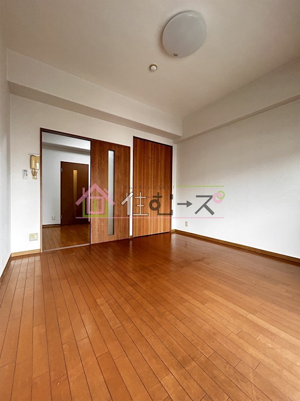 オズレジデンス花園 リビング