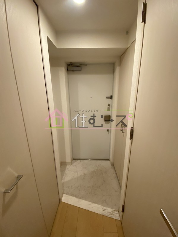 アドバンス大阪グロウスⅡ 玄関