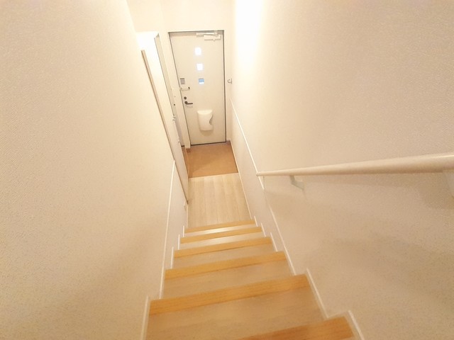 サジュールＫ 玄関