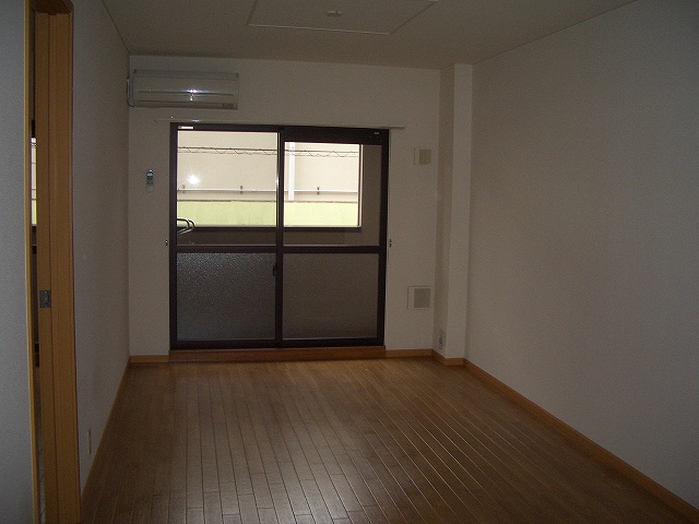 ロイヤルシティー泉南 リビング