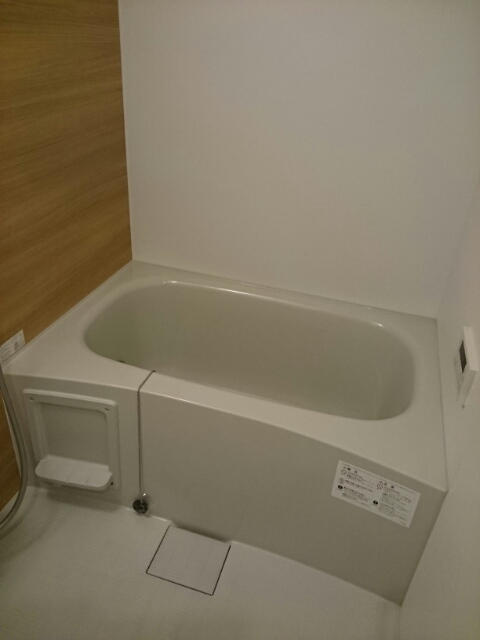 レフィナード・コンドミニオ 風呂画像