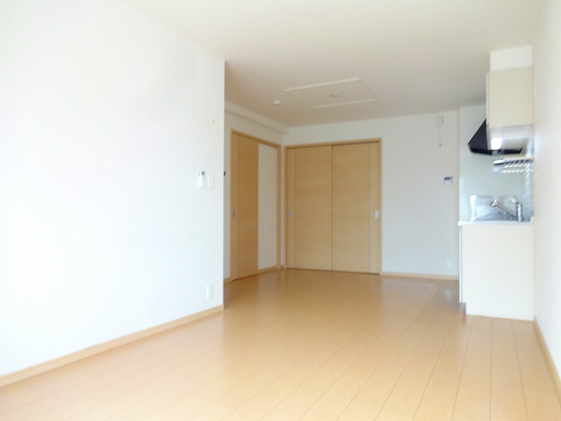 アルンドー・インディカ リビング