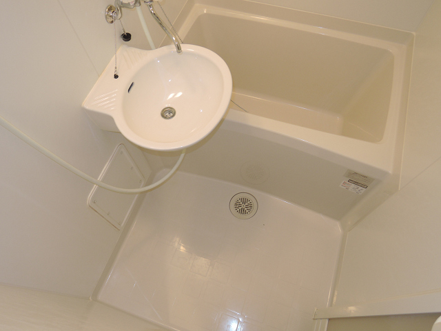 レオパレスプロヴァンス 風呂画像