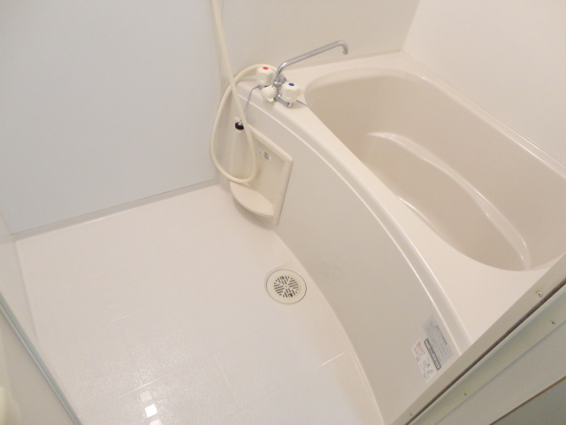 レオパレスアーバンコート 風呂画像