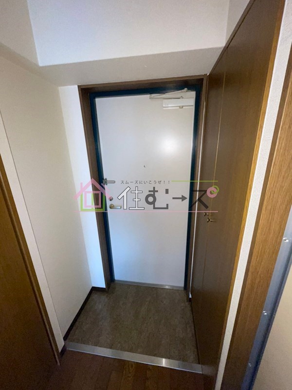 コート西中島 玄関