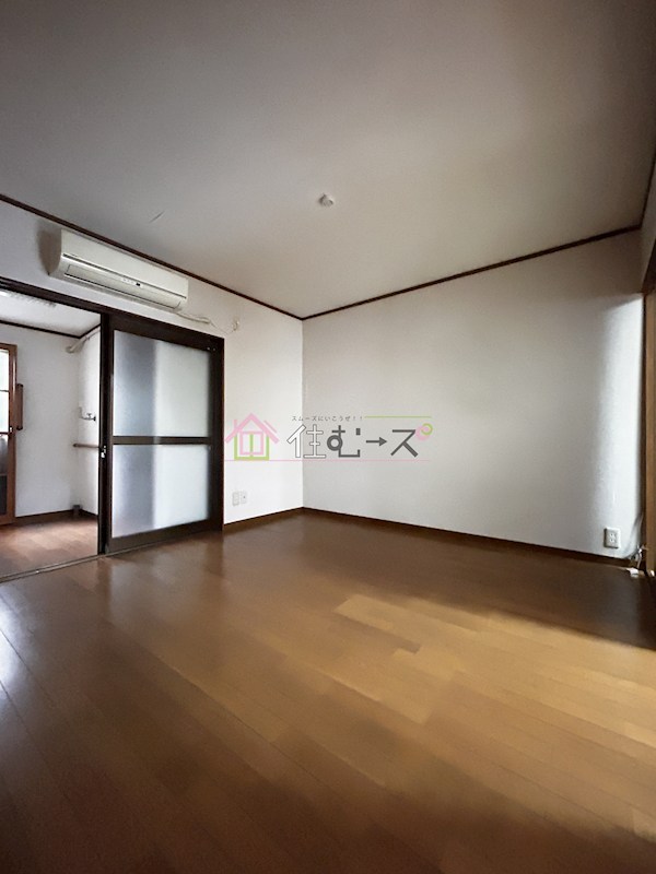 勝山北2丁目テラス ベッドルーム