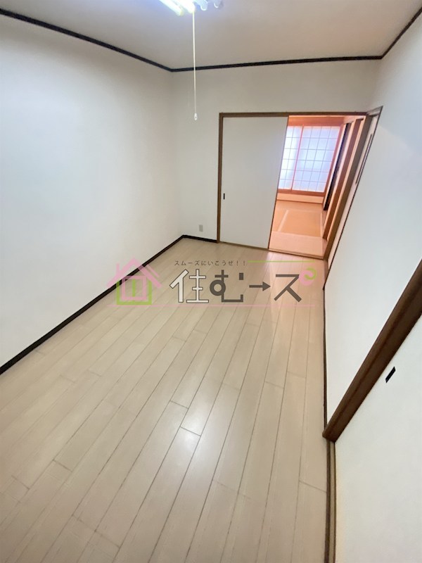 酉島テラスハウス リビング