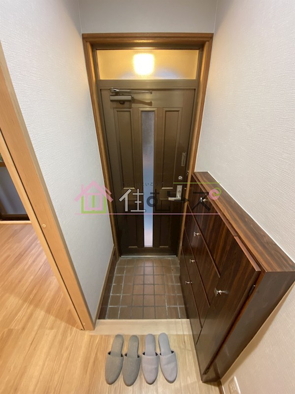 グッドライフ市岡３丁目 玄関