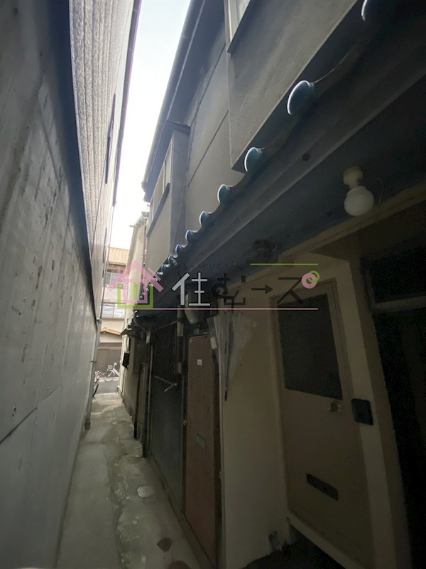 南市岡1-10-13貸家 外観