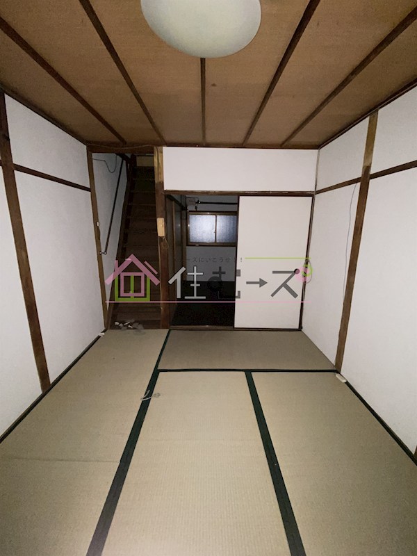 南市岡1-10-13貸家 リビング