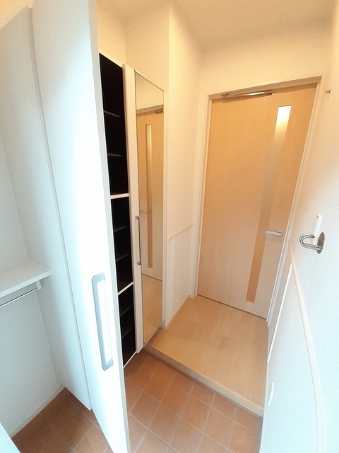 フリーデⅣ 玄関