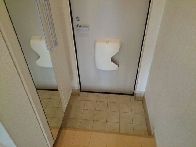 フェリチェート 玄関