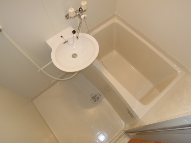 レオパレストウメイ 風呂画像