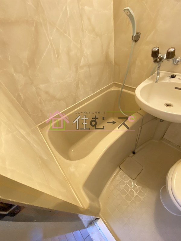 シロハイヌ新大阪 風呂画像