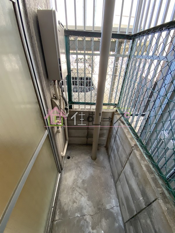 シロハイヌ新大阪 ベランダ