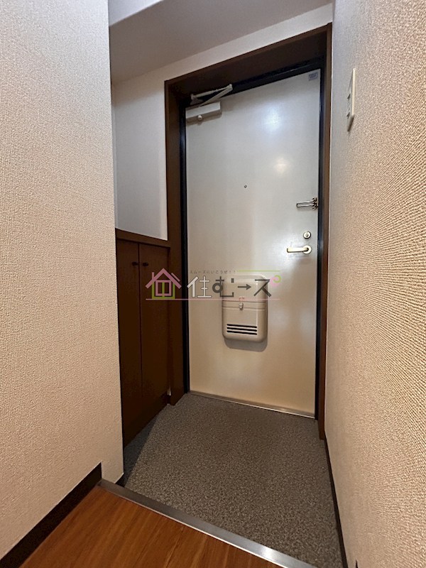 WEST VILLA 21 玄関