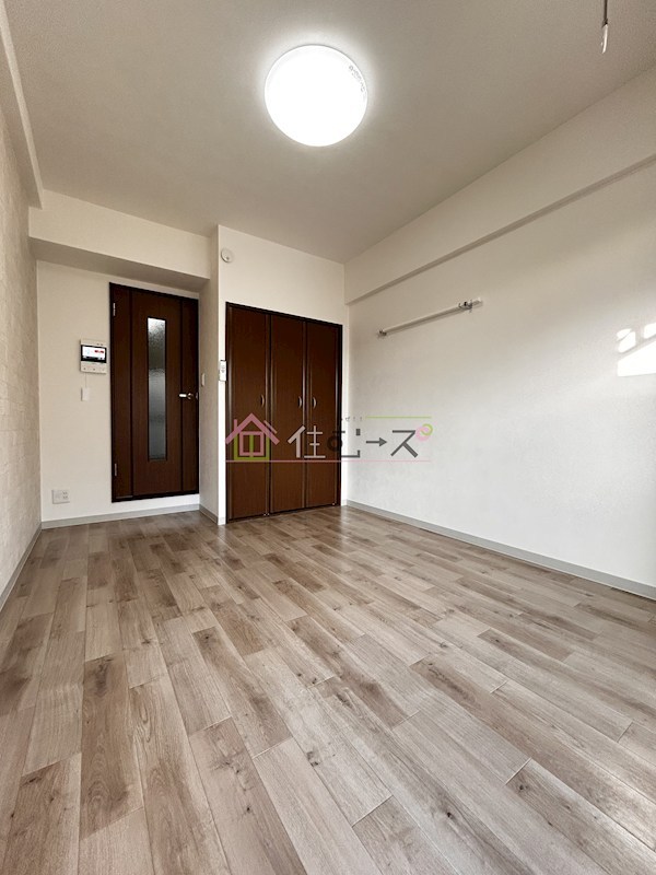 ローズコーポ新大阪8 リビング