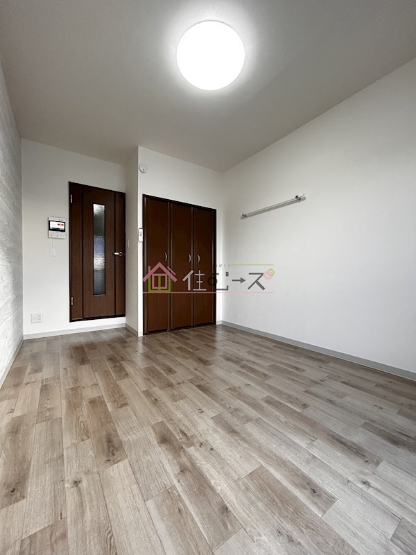 ローズコーポ新大阪8 リビング