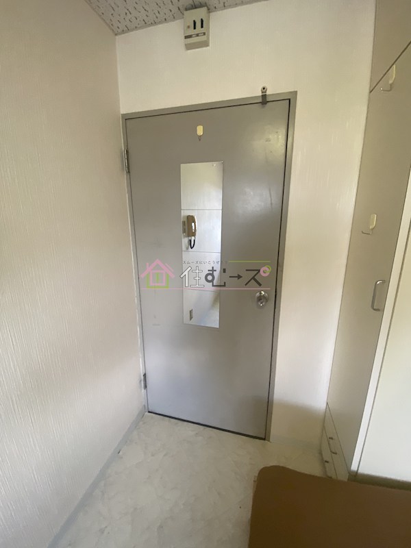 コミューズ新大阪 玄関