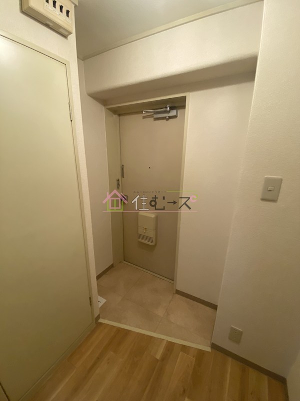 菅原大発マンション 玄関