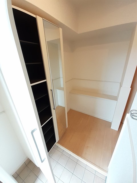 イルミナール 玄関