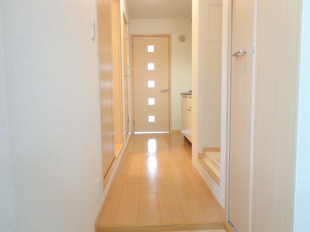 メゾンドシャンテール 玄関