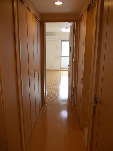 クラシェス尼崎 玄関