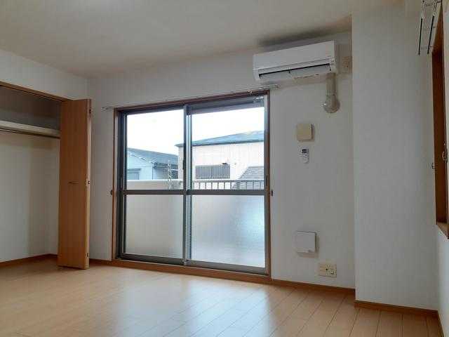 ディアコート小曽根 リビング