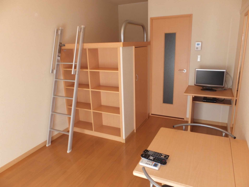 レオパレスプラスパＢ リビング