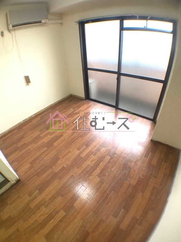 エムロード中川 ベッドルーム