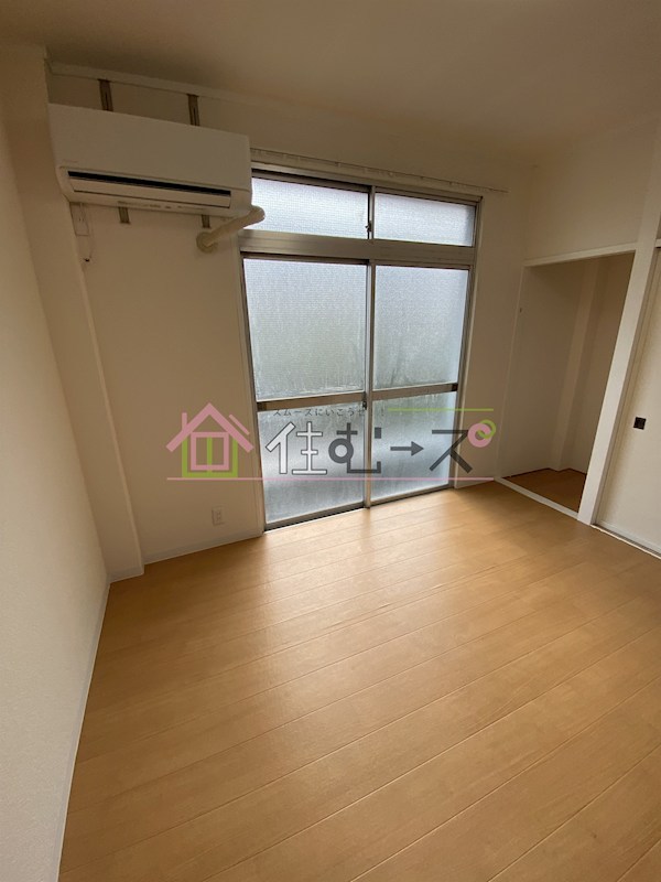 小川マンション ベッドルーム