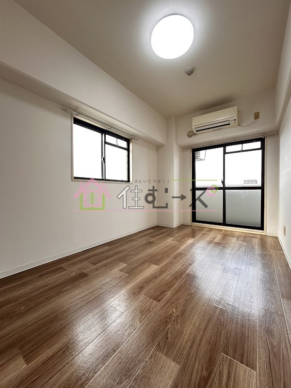 リーガル塚本Ⅴ ベッドルーム